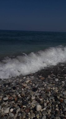 Yunanistan 'ın Rodos adasındaki Ege Denizi' nde gelgit taşı