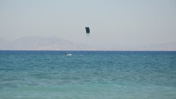 Kitesurf Mar Egeo Isla Rodas Grecia — Vídeo de stock