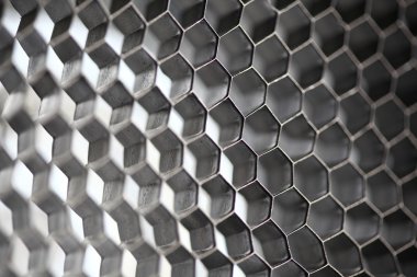 metal eğri arka plan sıradışı yorumu
