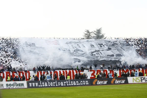 Voetbalwedstrijd tussen Partizan en rode ster — Stockfoto