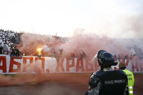 Футбольный матч между "Партизаном" и "Красной звездой" — стоковое фото