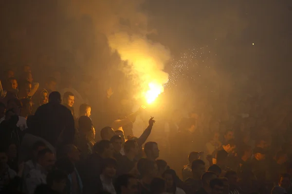 Fotbollsmatch mellan Partizan och Red Star — Stockfoto