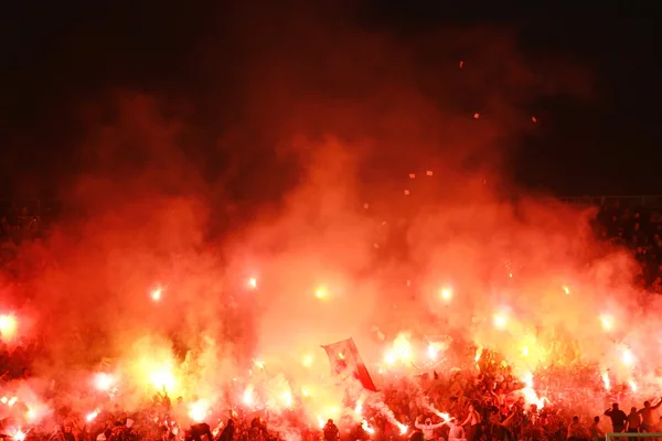 Fotbollsmatch mellan Partizan och Red Star — Stockfoto