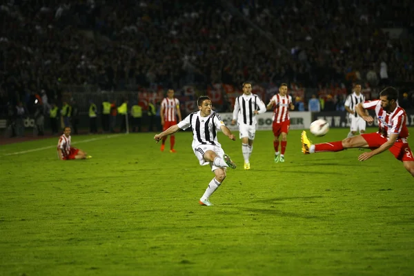 Fotbalové utkání mezi Partizan a červená hvězda — Stock fotografie