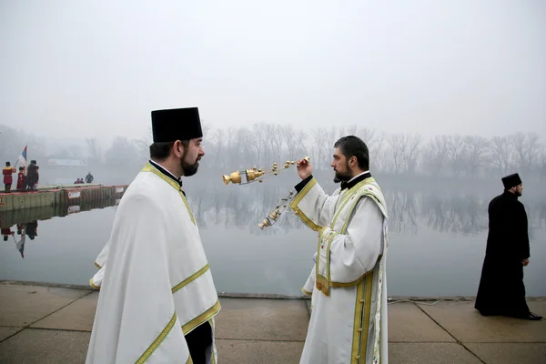 Cristianos ortodoxos celebran Epifanía — Foto de Stock