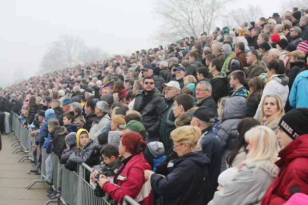 Vinter i City Park Folk i vinterparken - Stock-foto