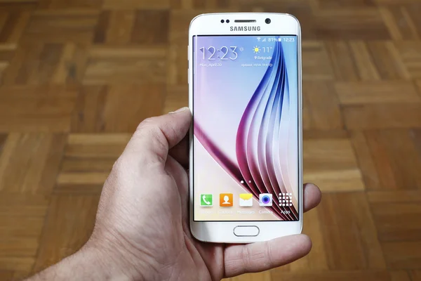 Shot of New Samsung S6 Edge — Stock Photo, Image