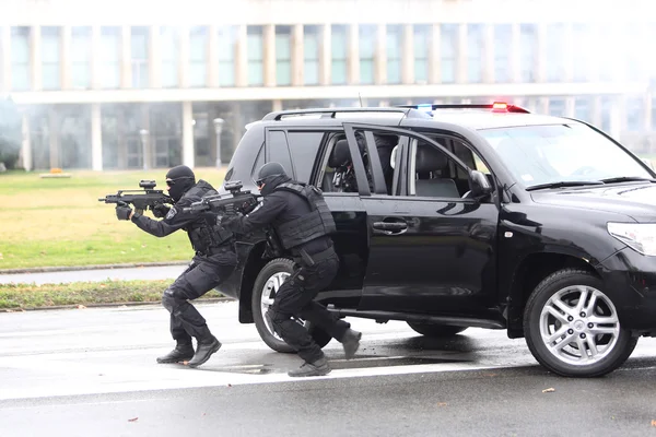 Exercício antiterrorista de unidades especiais do exército e da polícia — Fotografia de Stock