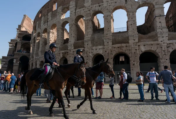 Rom Italien Kolosseum Touristen — Stockfoto