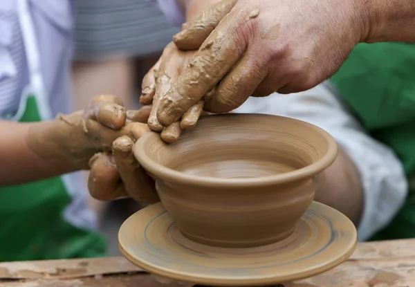 Potter Clay Bowl Child Hand — Stock Photo, Image