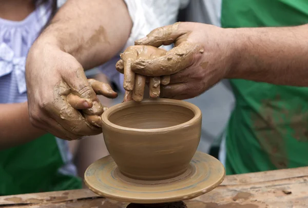 Potter Clay Bowl Child Hand — Stock Photo, Image