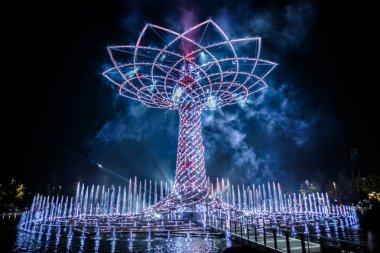 Expo Milano İtalya 2015 hayat ağacı göstermektedir