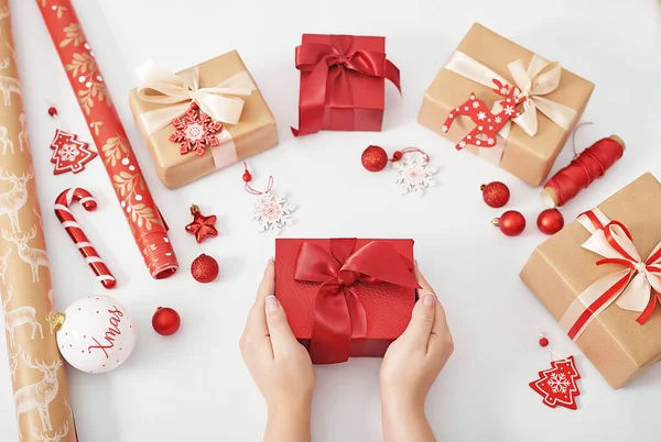 Coffret Cadeau Noël Plat Laïc Emballage Des Cadeaux Joyeux Noël — Photo