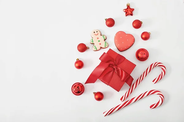Weihnachtsgeschenkschachtel Lutscher Und Spielzeug Hintergrund Weihnachten Lag Flach Frohes Neues — Stockfoto