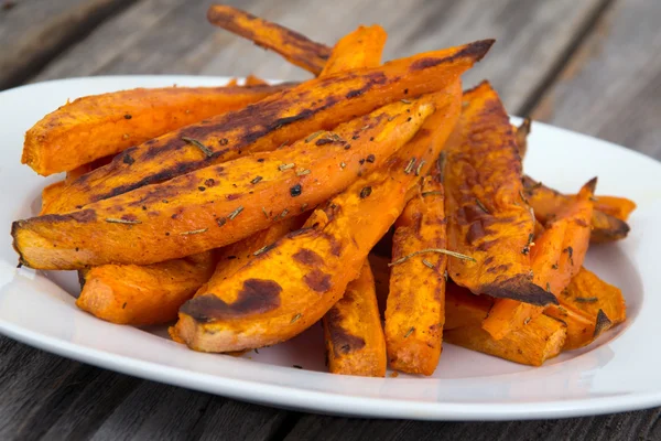 Zoete aardappelfrietjes — Stockfoto