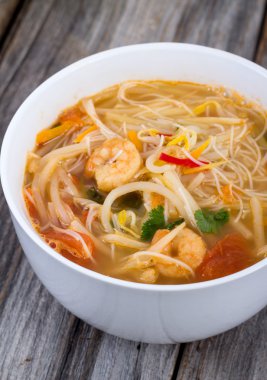 thai spicy shrimp noodle clipart