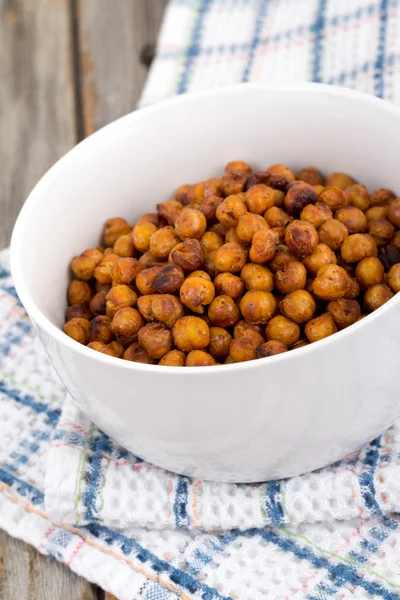 Roasted spicy Seasoned Chick Peas snack — Stock Photo, Image