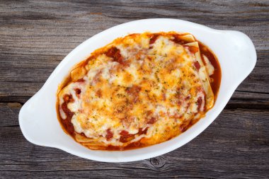 ev yapımı makarna lazanya