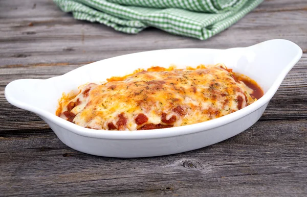 Domowy makaron lasagne — Zdjęcie stockowe