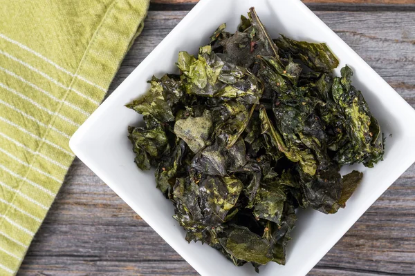 Kale chips snack — Stock Photo, Image