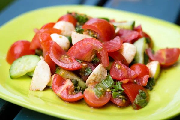 Frischer Tomatensalat — Stockfoto