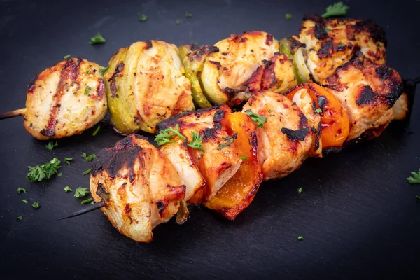 Grilled Chicken Skewers Marinade Spices Herbs Barbecue Grill — Stock Photo, Image