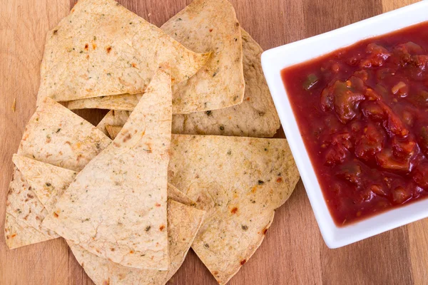 Oven baked tortilla chip with salsa — Stock Photo, Image
