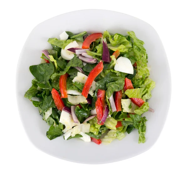 Assiette à salade aux œufs et légumes sur fond blanc — Photo