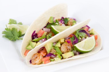 iki lezzetli karides tacos