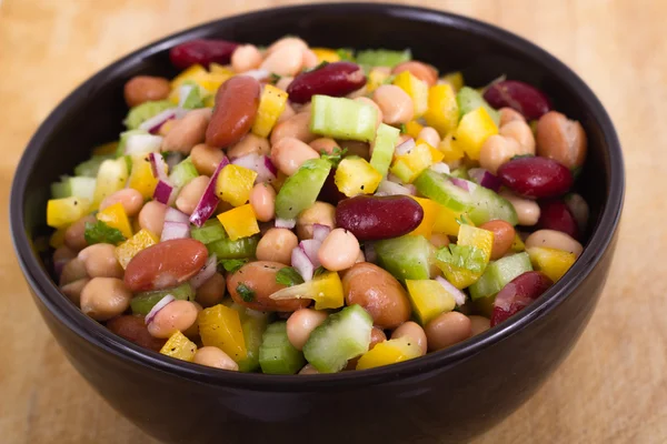 Healthy mixed beans and vegetables salad bowl — Φωτογραφία Αρχείου