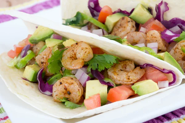 Two delicious shrimp tacos — Stock Photo, Image