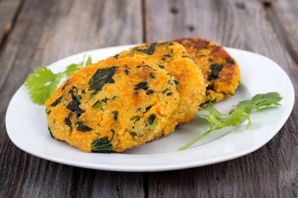 Tatlı patates kale quinoa köftesi — Stok fotoğraf