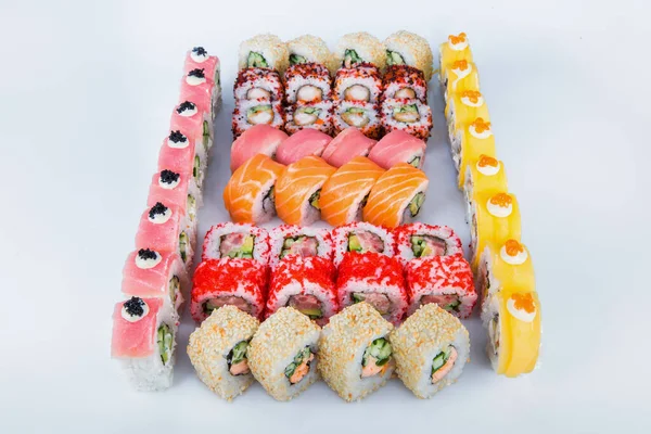 Großes Sushi Rollenset Mit Meeresfrüchten Und Rohem Fisch Verschiedene Östliche — Stockfoto