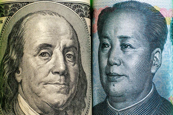 Concept Economic Wars Images Presidents Dollar Yuan Looking Each Other — Stock Photo, Image