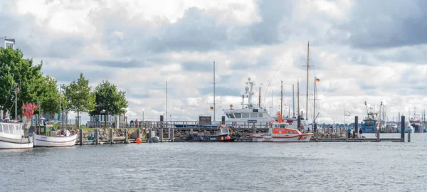 Panorama Com Vários Barcos Porto Heiligenhafen Costa Alemã Mar Báltico — Fotografia de Stock