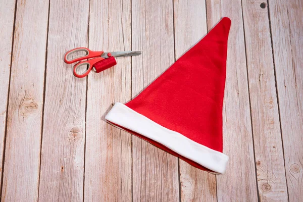 Master Class Creating Red Hat Santa Claus Almost Finished Santa — Stock Photo, Image