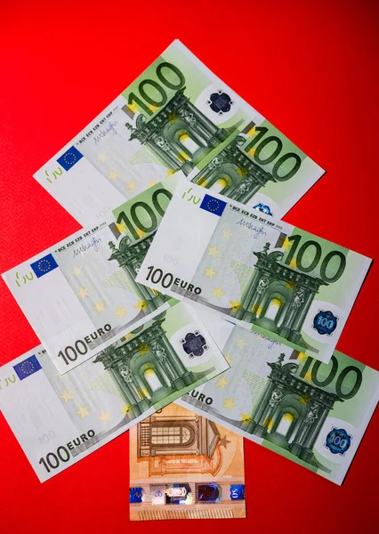 Euro Karácsonyfa Élénk Piros Háttérrel Zöld Pénzfa Boldog Évet Boldog — Stock Fotó