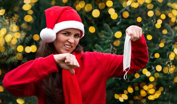 Young Pretty European Woman Red Santa Hat Holding Medical Protective — Stock Photo, Image