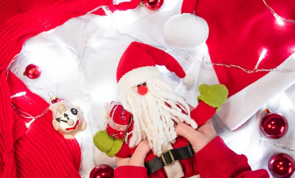 Hold Cute Toy Santa Claus Hands Make New Year Wish — Stock Photo, Image