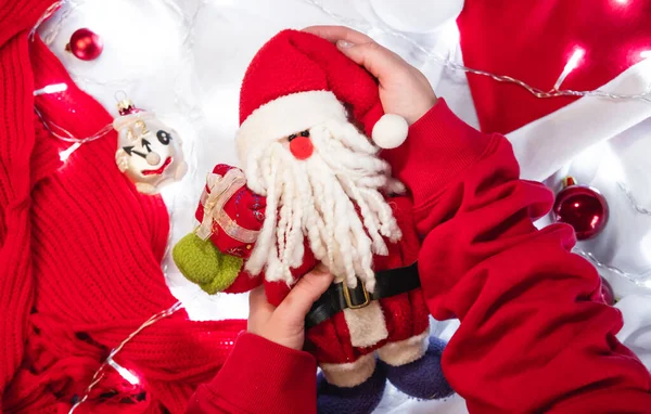 Hold Cute Toy Santa Claus Hands Make New Year Wish — Stock Photo, Image