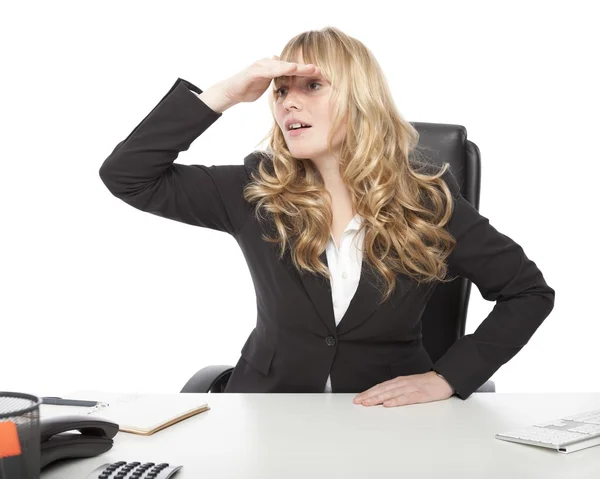 Señora de la oficina buscando algo —  Fotos de Stock