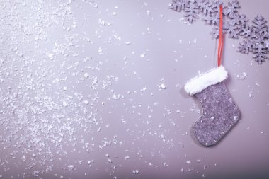 Noel çorap temiz arka plan üzerinde asılı