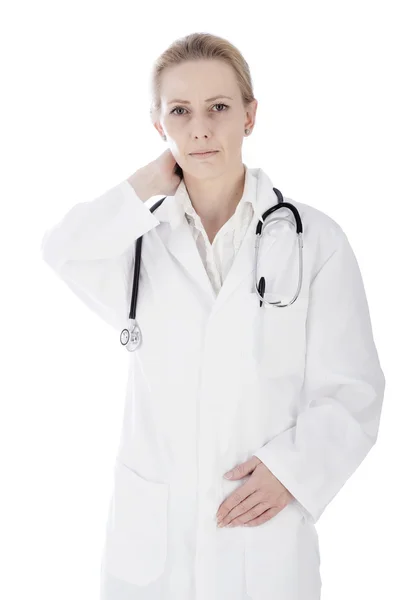 Cansado adulto feminino médico tocando seu macaco — Fotografia de Stock