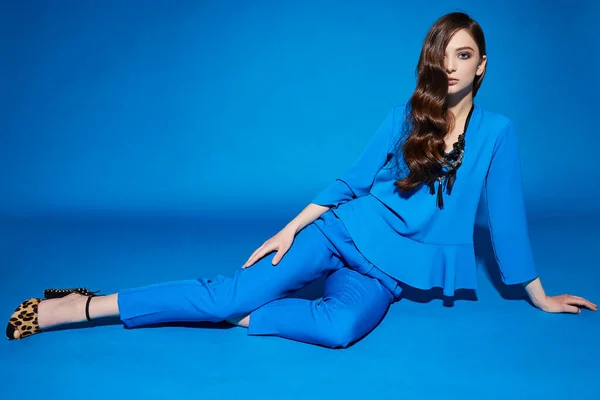 High Fashion Portrait Young Elegant Woman Blue Blouse Blue Pants — Stock Photo, Image