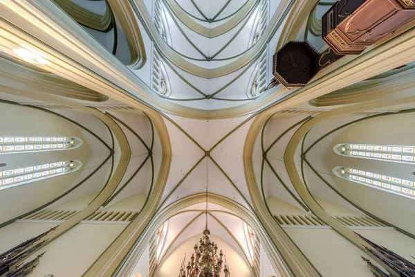 Belário Setembro 2018 Interior Cúpula Olhando Para Cima Teto Igreja — Fotografia de Stock