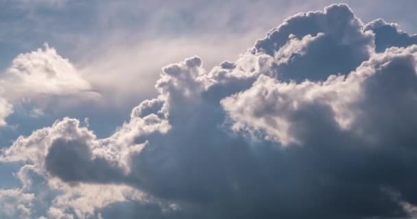 Clipe Lapso Tempo Várias Camadas Nuvens Enroladas Cacheadas Macias Tempo — Vídeo de Stock