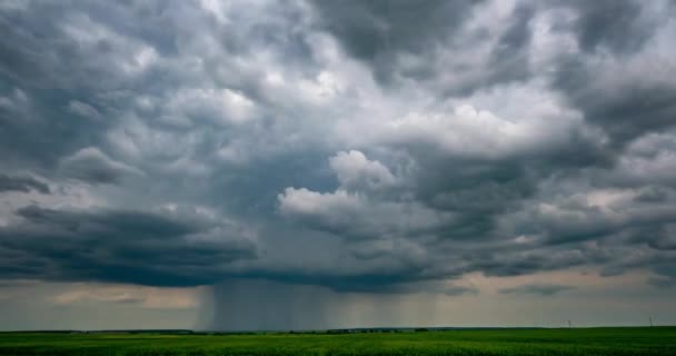 Tempo Queda Céu Escuro Com Nuvens Chuva Antes Tempestade Trovoada — Vídeo de Stock