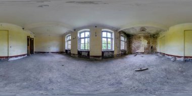 Boş beton oda ya da eski bina. tam dikişsiz küresel hdri panorama 360 derece açı görünümü eşdörtgen projeksiyon, hazır AR VR sanal gerçeklik içeriği