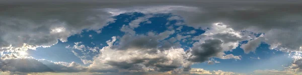 赫德里360蓝天全景 白云斑斓 无缝隙全景 天顶用于3D图形或游戏开发 如天顶或编辑无人机射击 以替换天空 — 图库照片