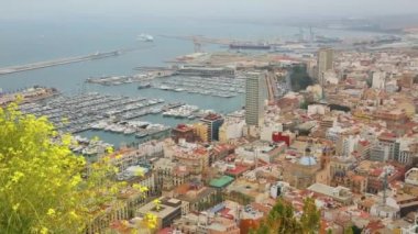 Bağlantı noktası Alicante Deniz Manzaralı